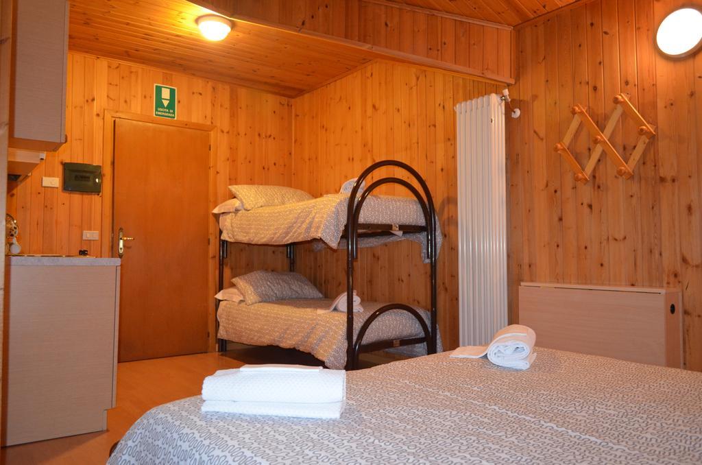Campodolcino Camping חדר תמונה